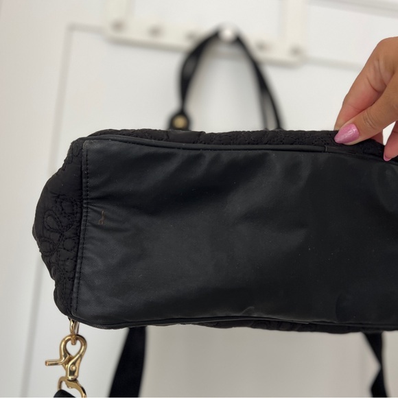 Petunia Pickle Bottom 'Embossed Sashay' Diaper Bag - Picture 6 of 14